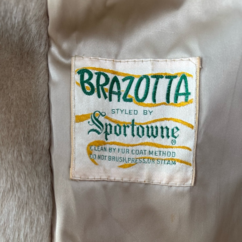 Vintage Brazotta Blond Light Ivory Mink Fur Portrait Collar Faux Fur Dress Coat - Picture 5 of 16